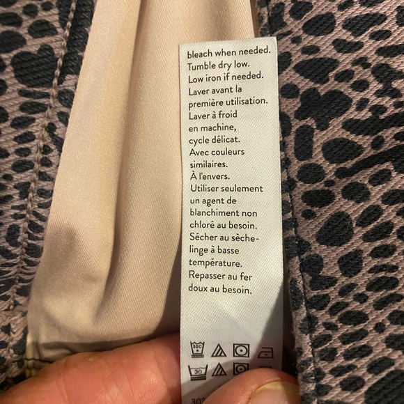 Spanx size medium animal print‎ jeggings - Picture 11 of 11
